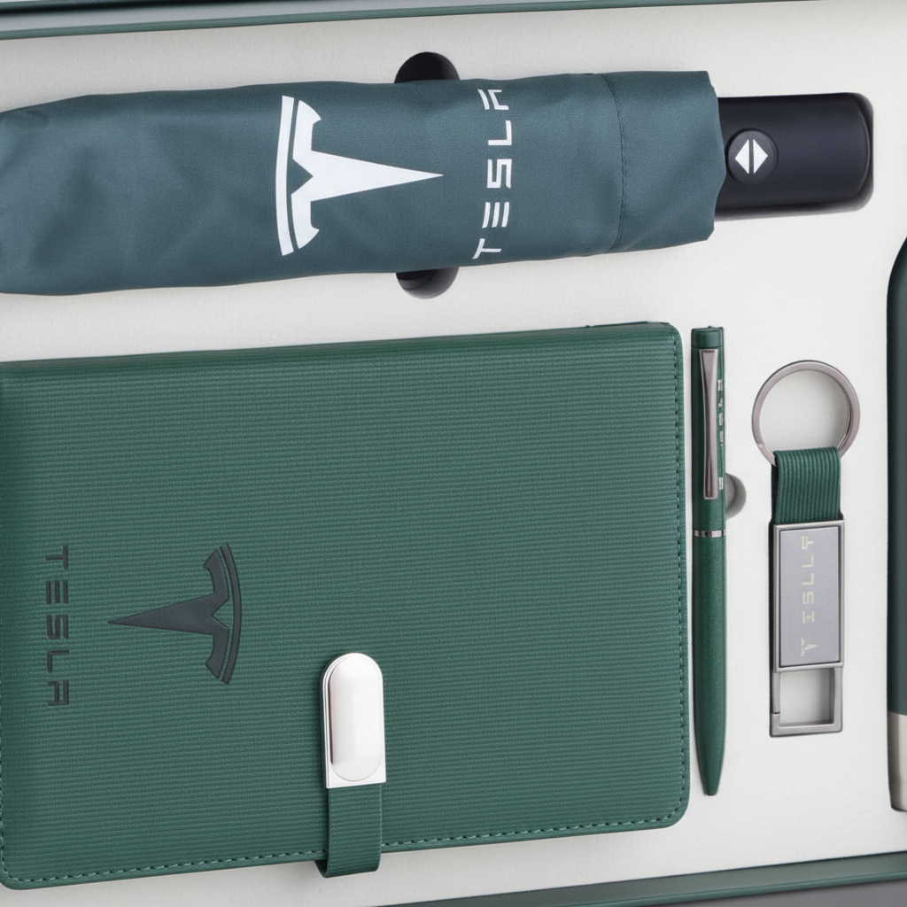 Diary and pen detail